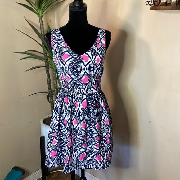 One clothing colorful dress - Picture 1 of 6